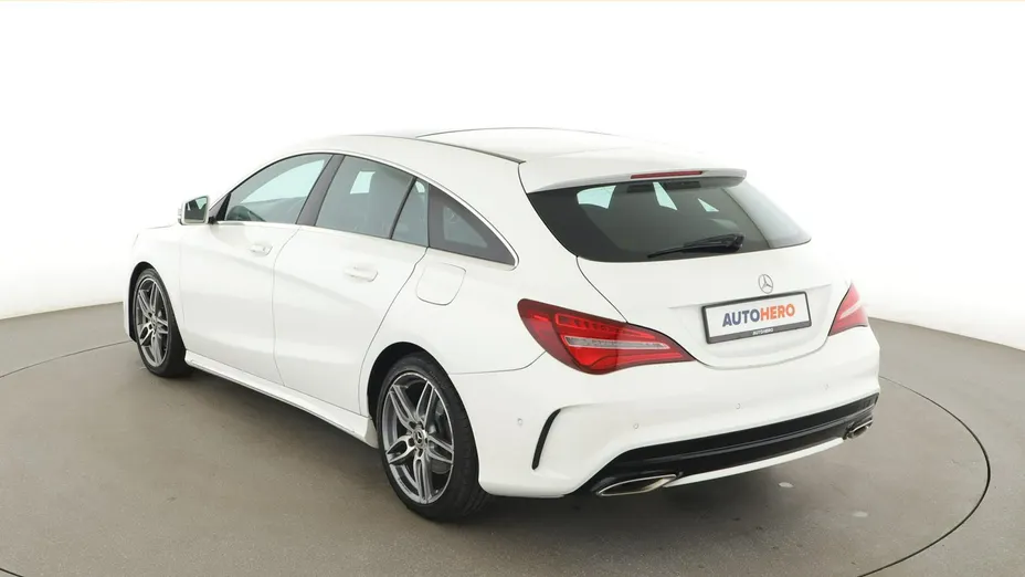 MERCEDES-BENZ CLA -