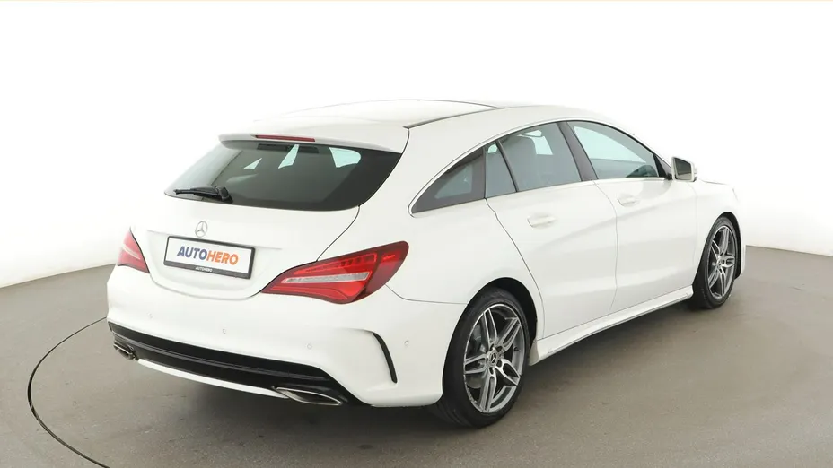 MERCEDES-BENZ CLA -