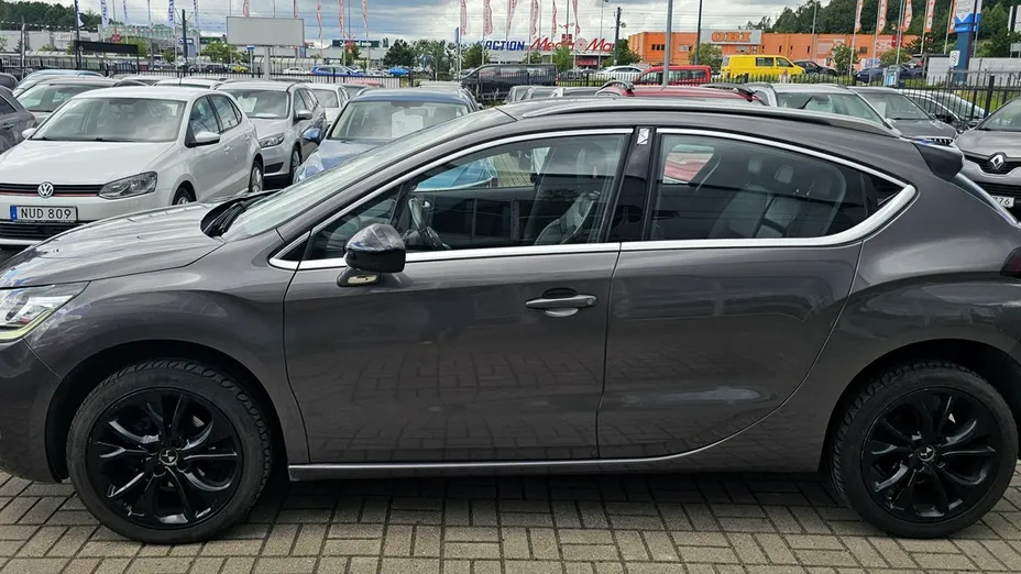 DS DS4 -