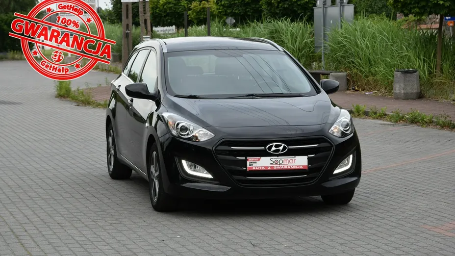 HYUNDAI i30 -