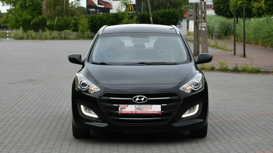 HYUNDAI i30 -