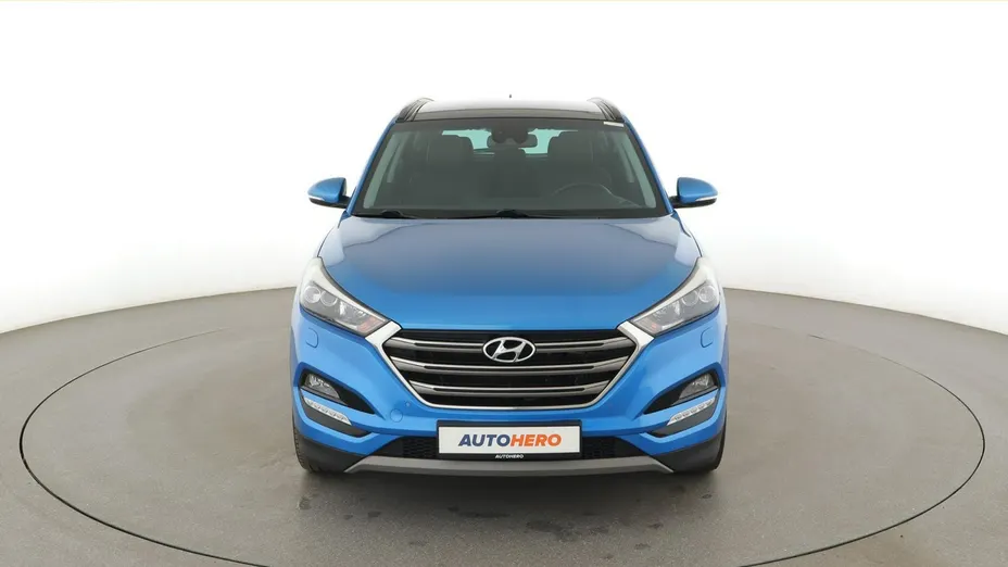 HYUNDAI Tucson -