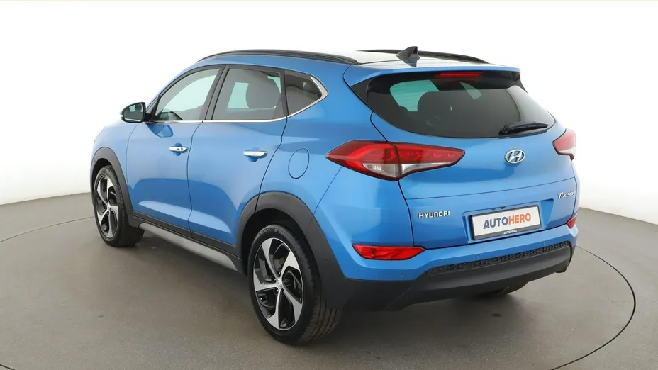 HYUNDAI Tucson -