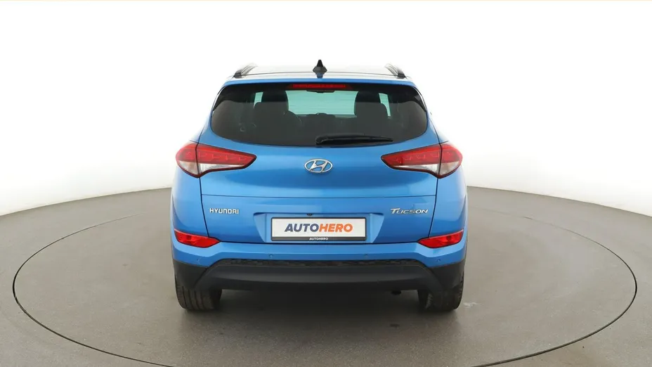 HYUNDAI Tucson -