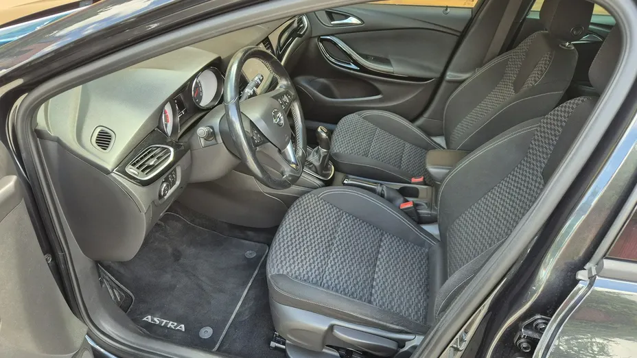 OPEL Astra -