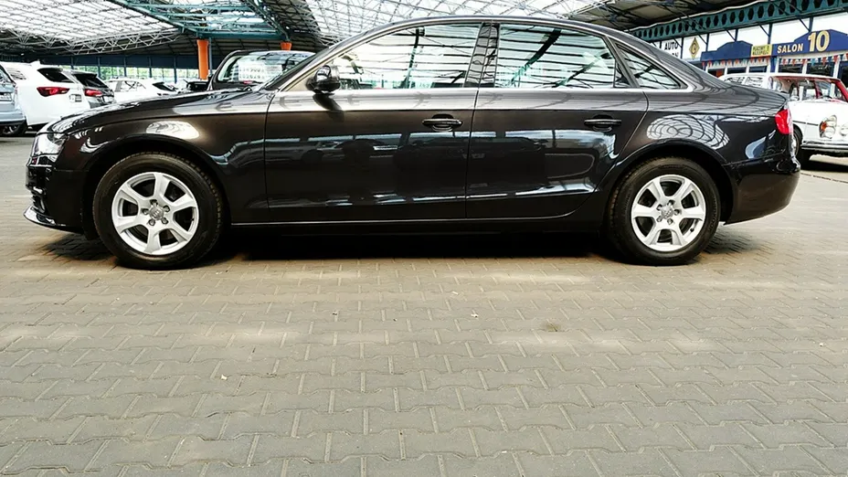 AUDI A4 -