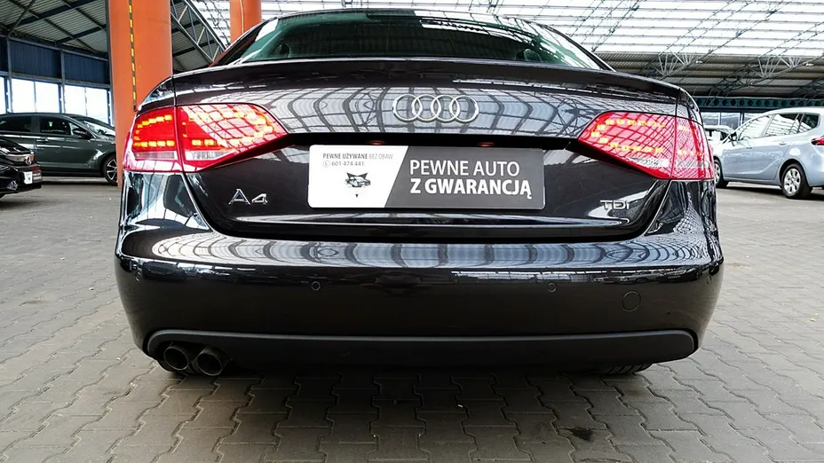 AUDI A4 -