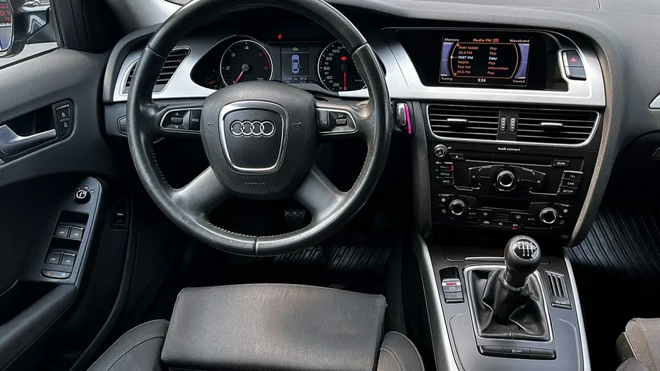 AUDI A4 -