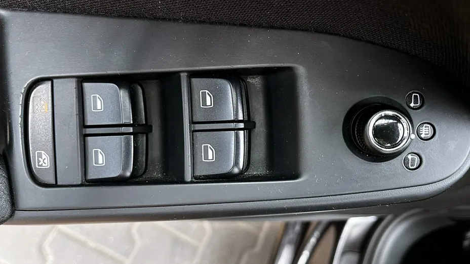 AUDI A4 -