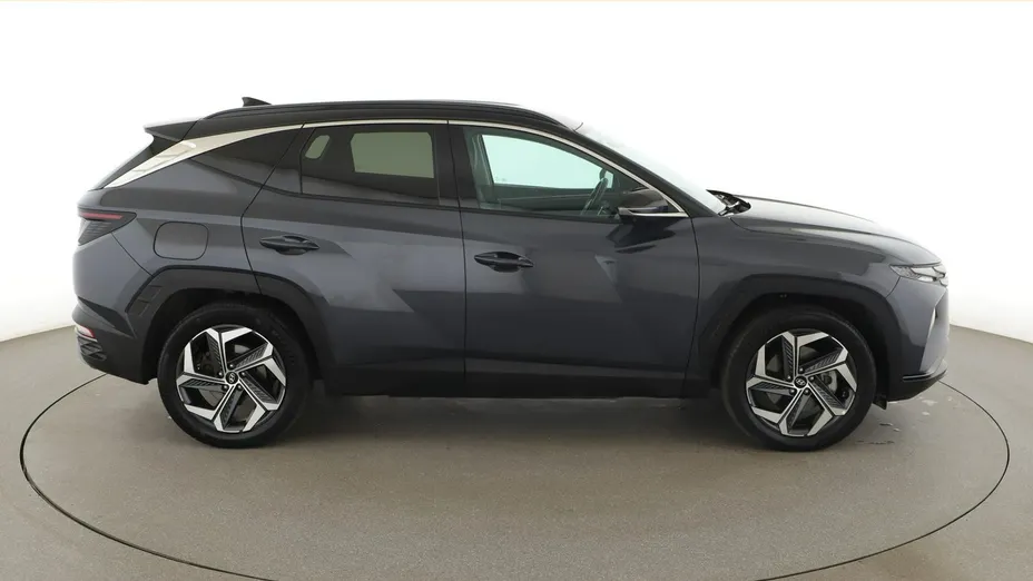 HYUNDAI Tucson -