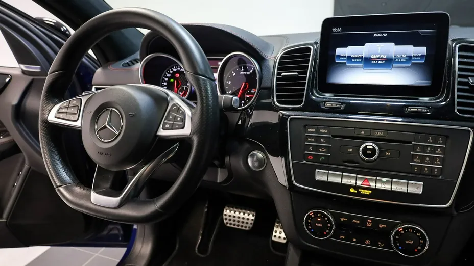 MERCEDES-BENZ GLE -