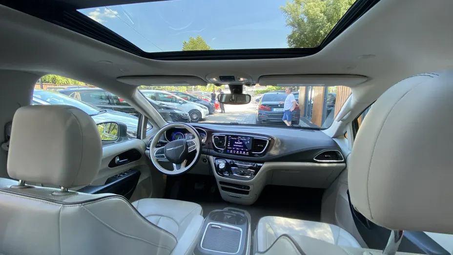 CHRYSLER Pacifica -