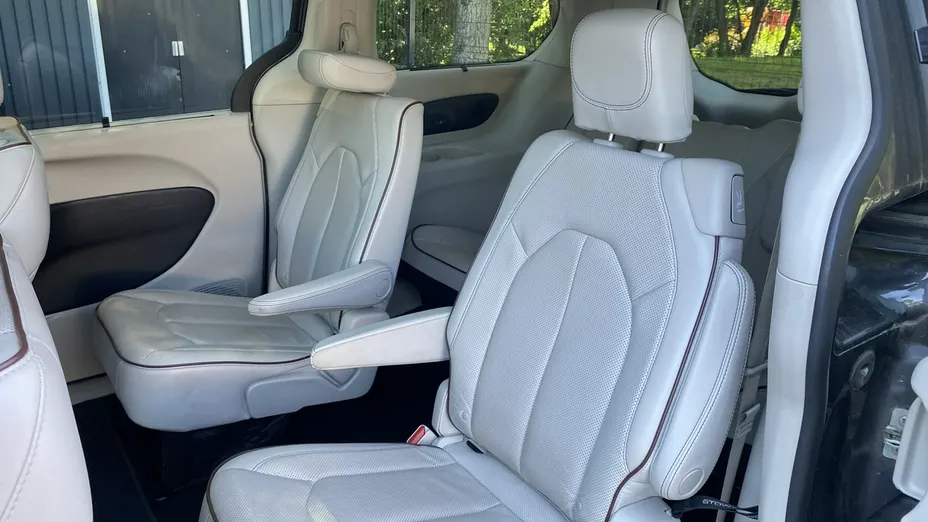 CHRYSLER Pacifica -