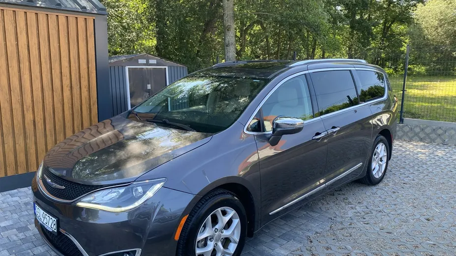 CHRYSLER Pacifica -