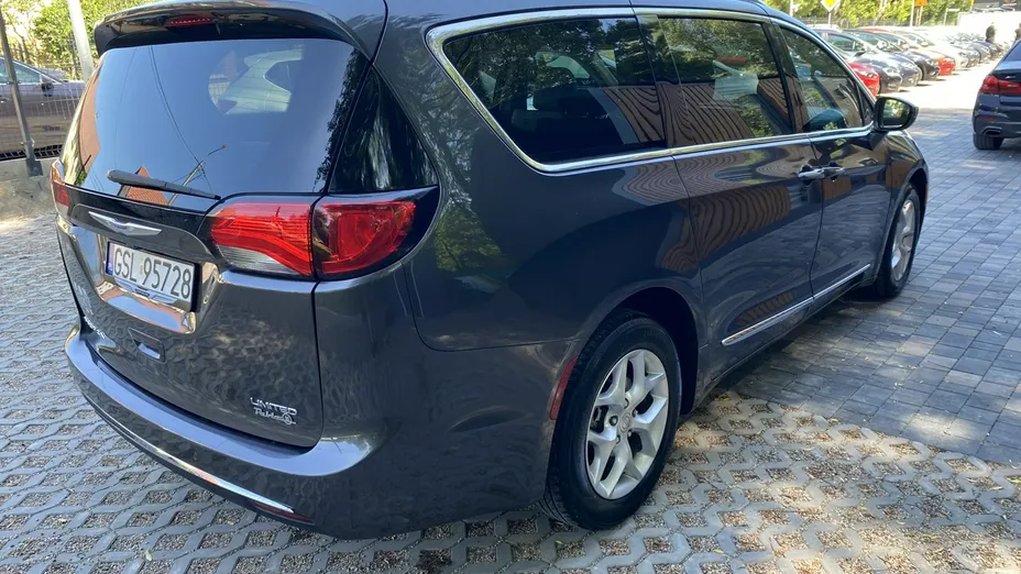 CHRYSLER Pacifica -