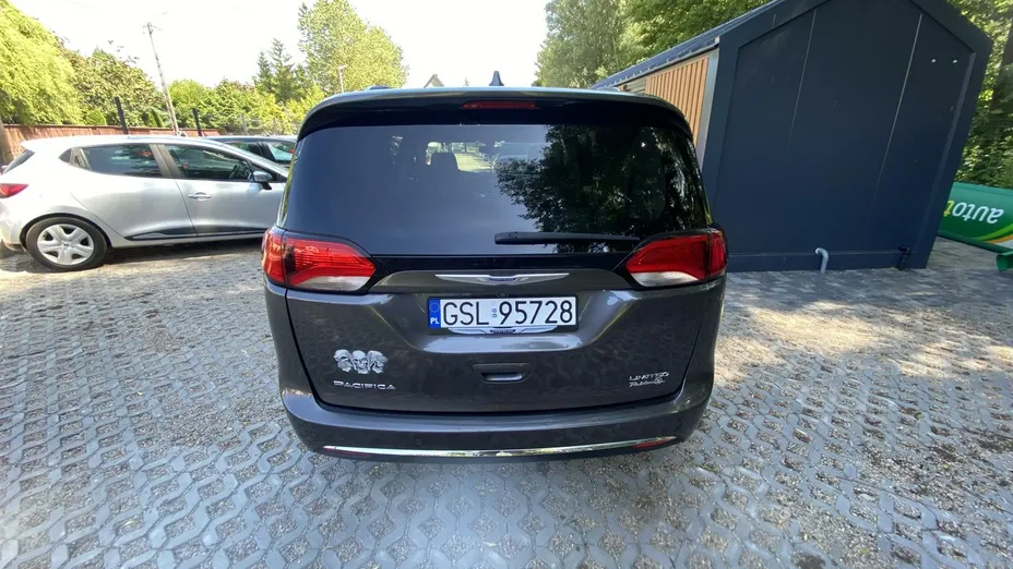 CHRYSLER Pacifica -