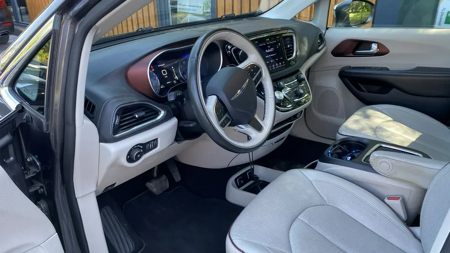CHRYSLER Pacifica -