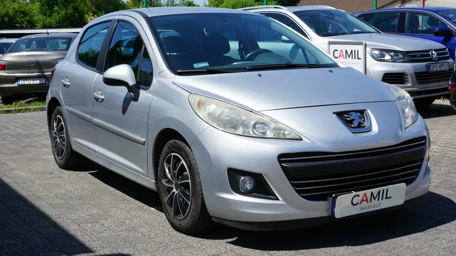 PEUGEOT 207 -