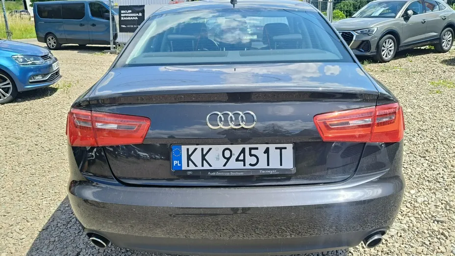 AUDI A6 -