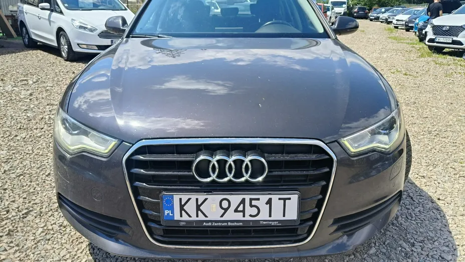 AUDI A6 -