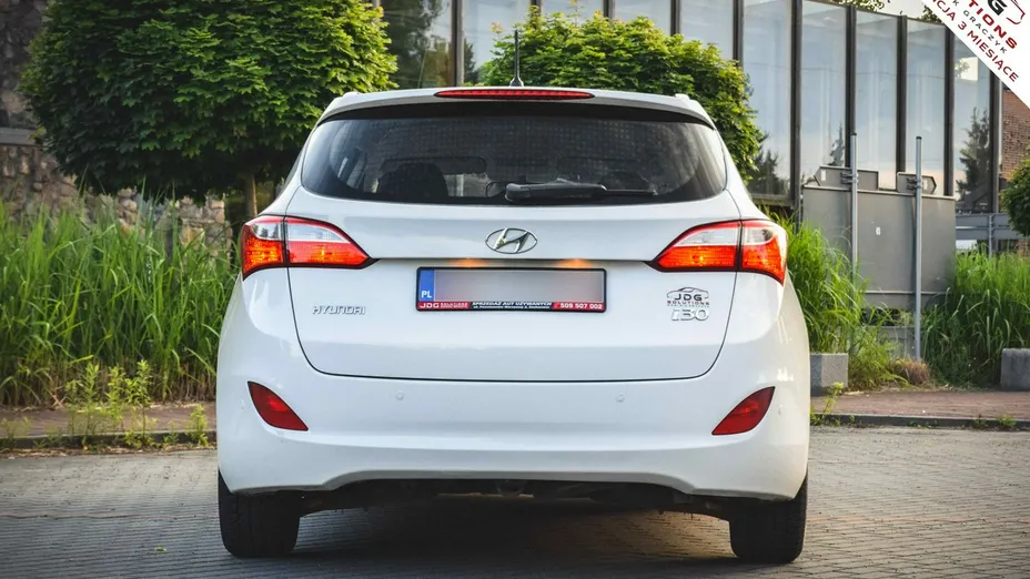 HYUNDAI i30 -