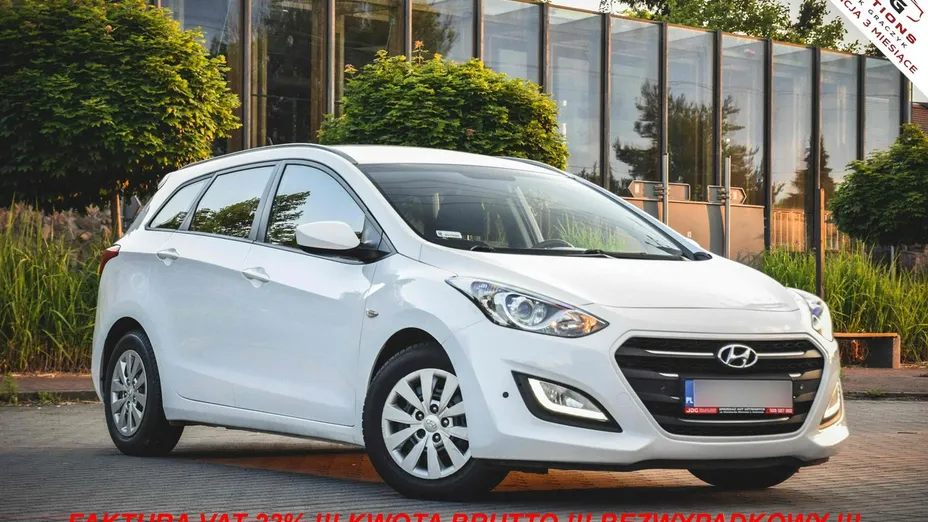 HYUNDAI i30 -