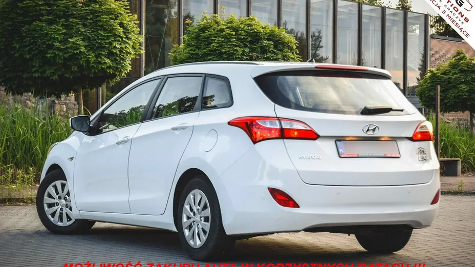 HYUNDAI i30 -