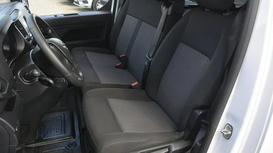 TOYOTA Proace -