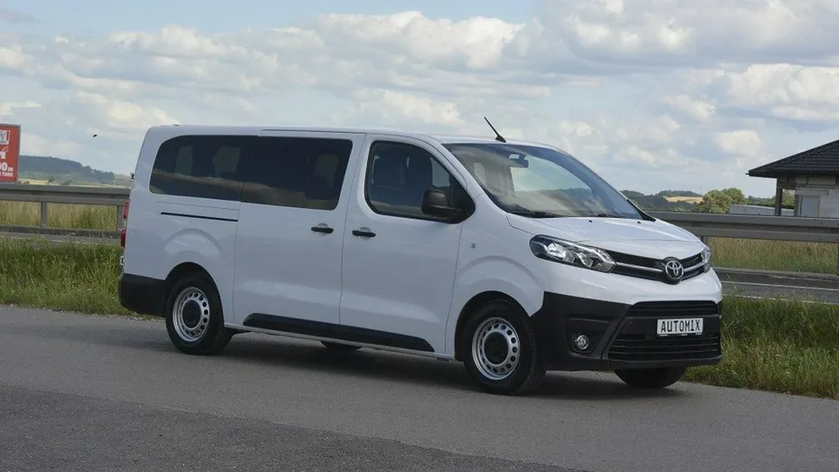 TOYOTA Proace -