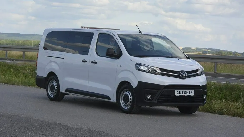 TOYOTA Proace -
