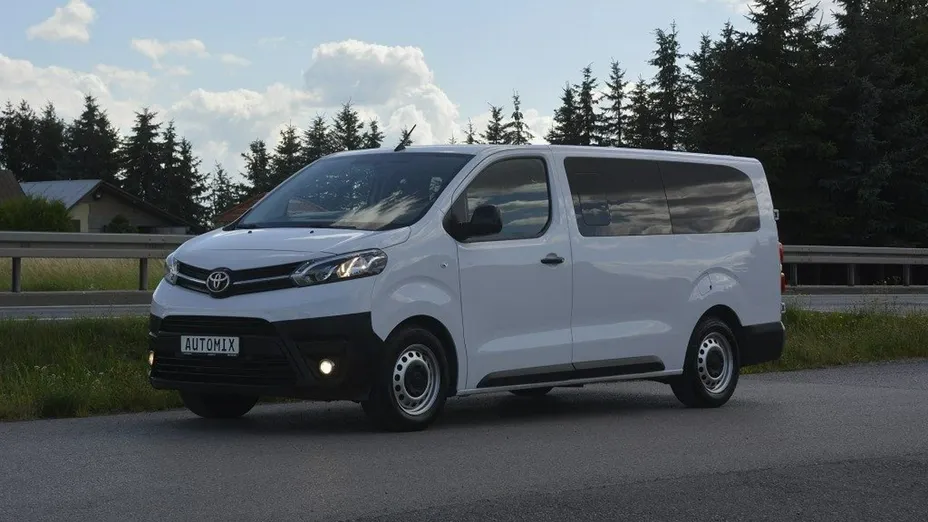 TOYOTA Proace -