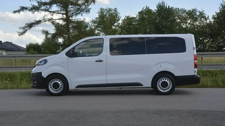 TOYOTA Proace -