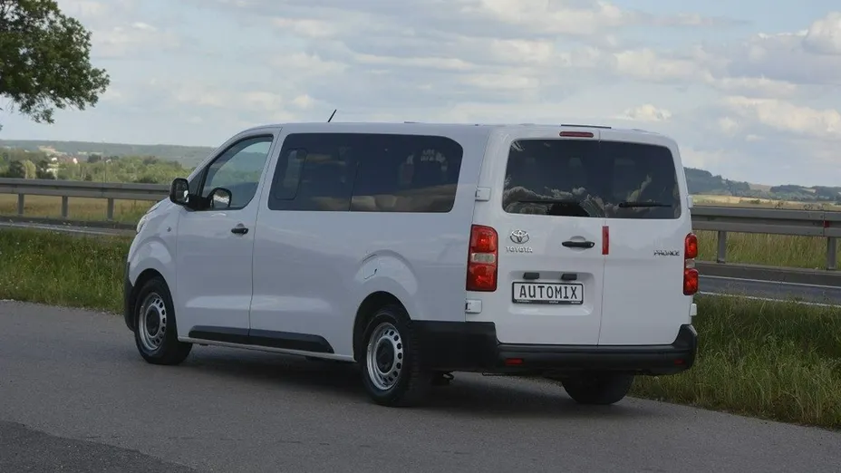 TOYOTA Proace -