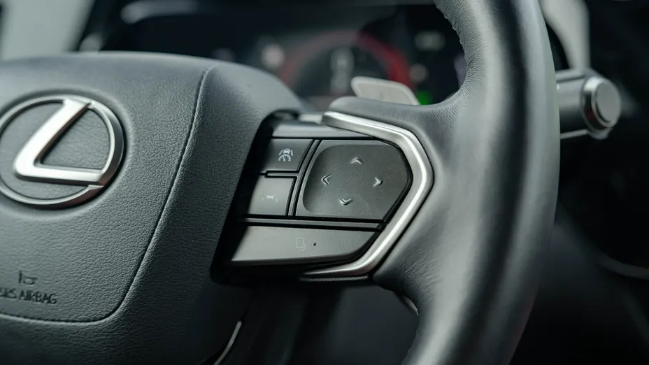 LEXUS NX -