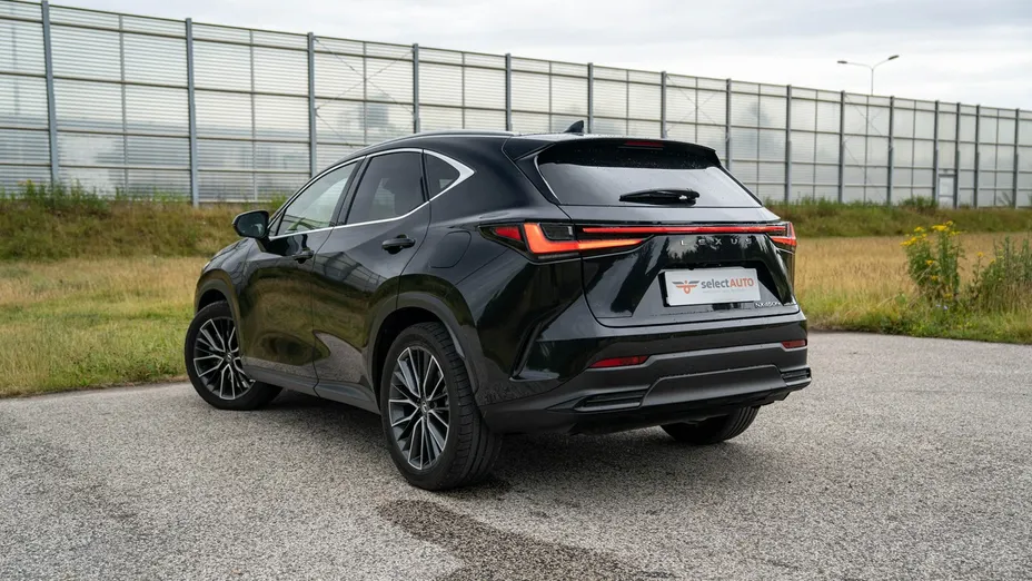 LEXUS NX -