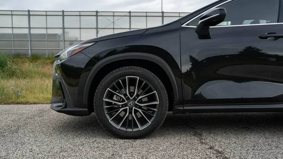 LEXUS NX -
