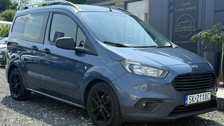 FORD Transit Courier -
