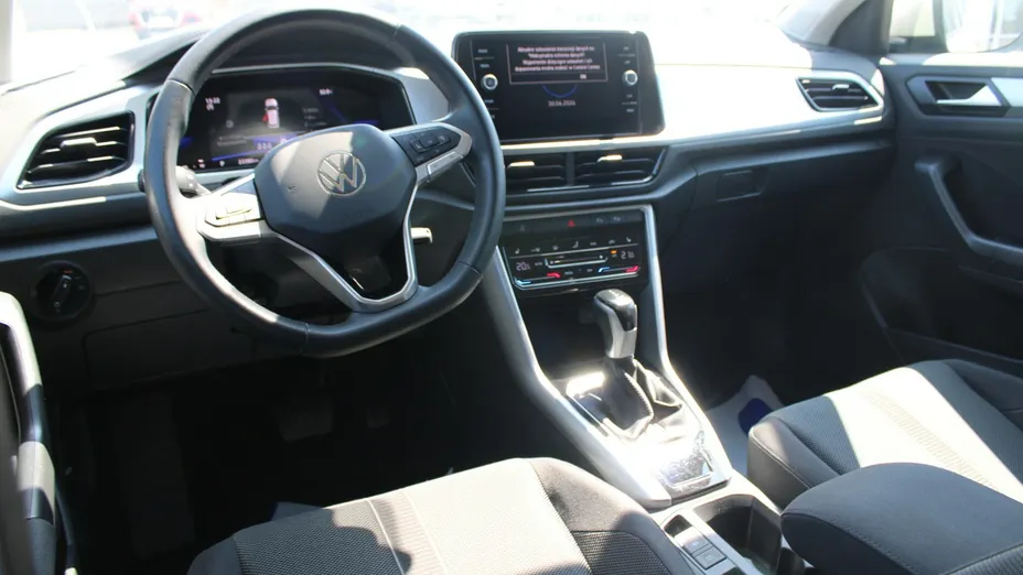 VOLKSWAGEN T-ROC -