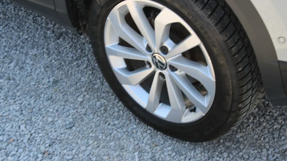 VOLKSWAGEN T-ROC -