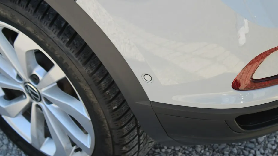 VOLKSWAGEN T-ROC -