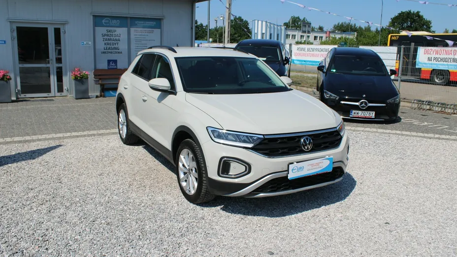 VOLKSWAGEN T-ROC -