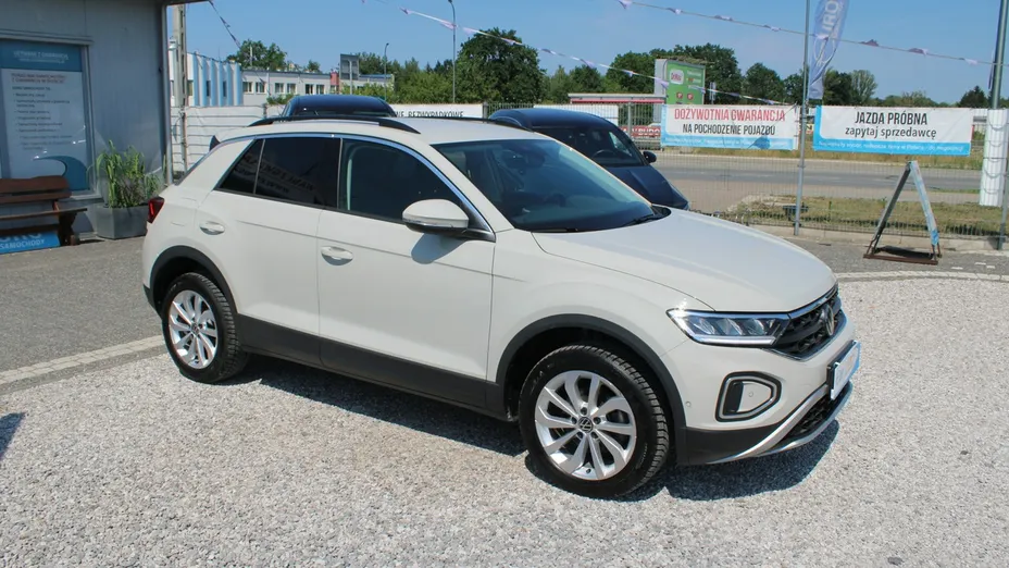 VOLKSWAGEN T-ROC -