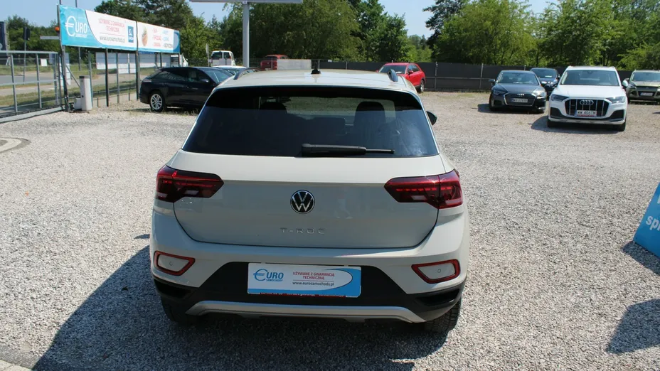 VOLKSWAGEN T-ROC -