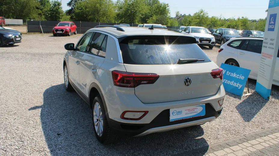 VOLKSWAGEN T-ROC -