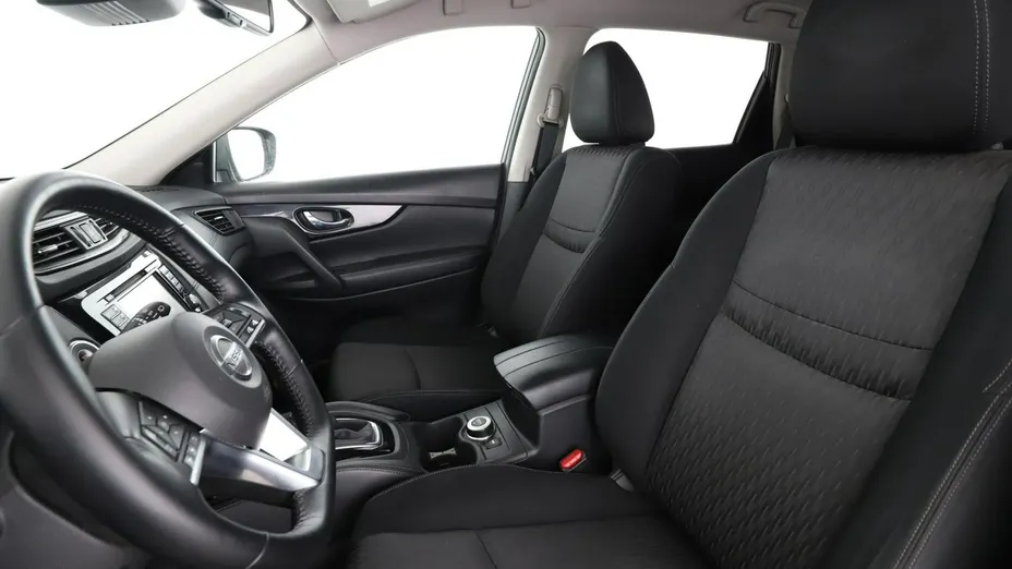 NISSAN X-Trail -