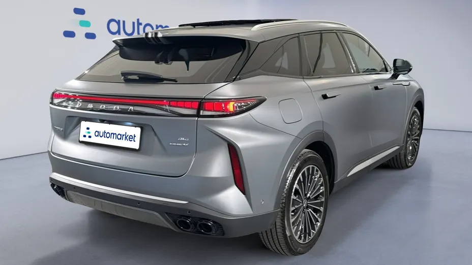 OMODA Omoda 9 Omoda 9 1.5 Super Hybrid Exclusive AWD