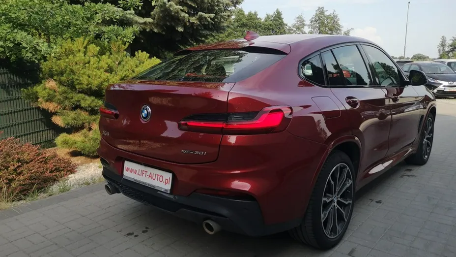 BMW X4 -