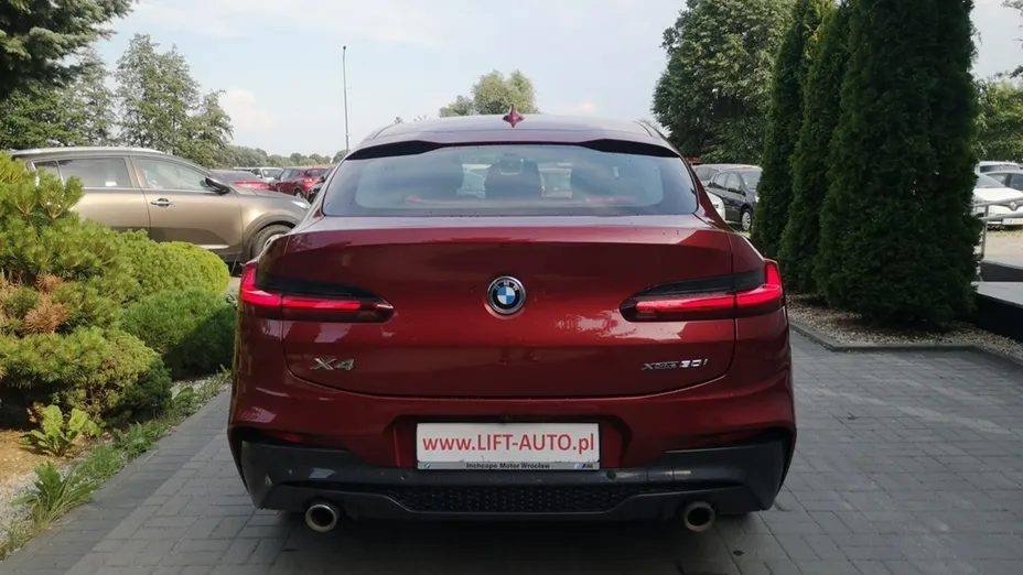 BMW X4 -