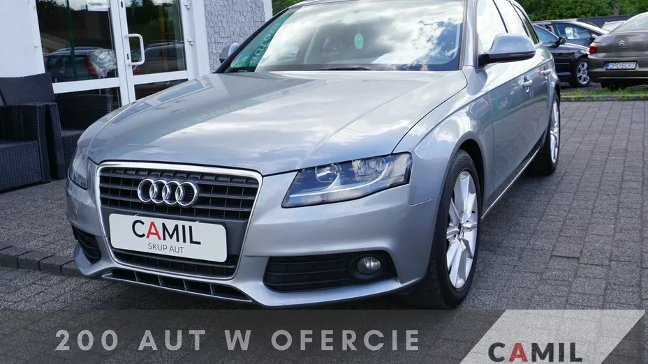 AUDI A4 -