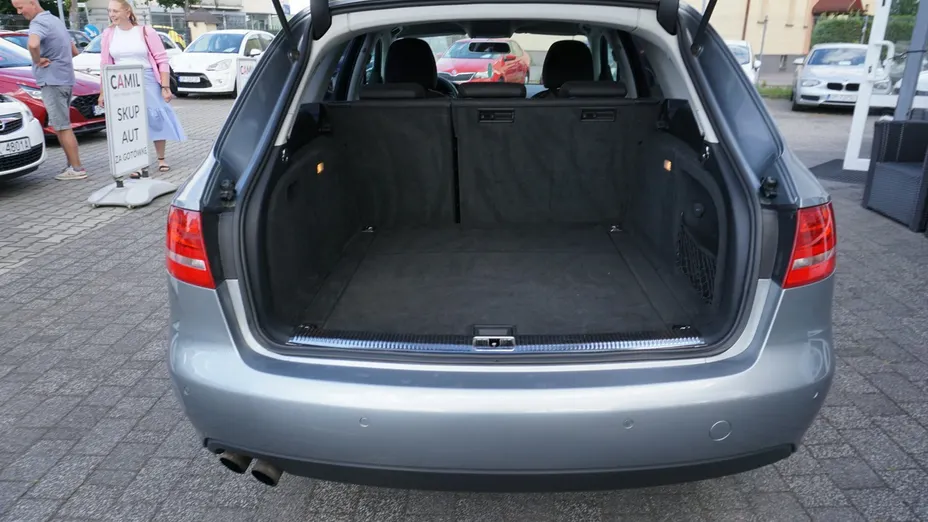 AUDI A4 -